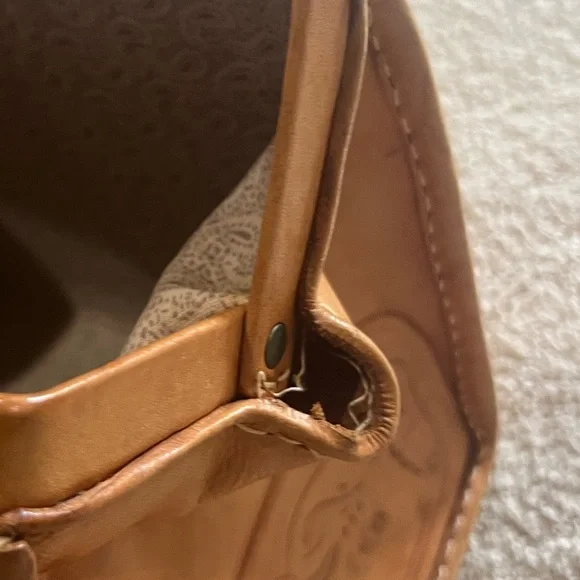 🪸 VINTAGE MR Canoa Industria Argentina Hand Tooled Leather Purse Suitcase Doc… - Picture 11 of 12